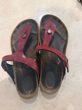 Women's Birkenstock burgundy size 39 Leather Thong Sandals with A